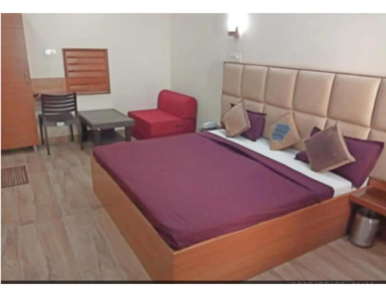 Hotel Basera Guest House, Saharanpur Exterior foto